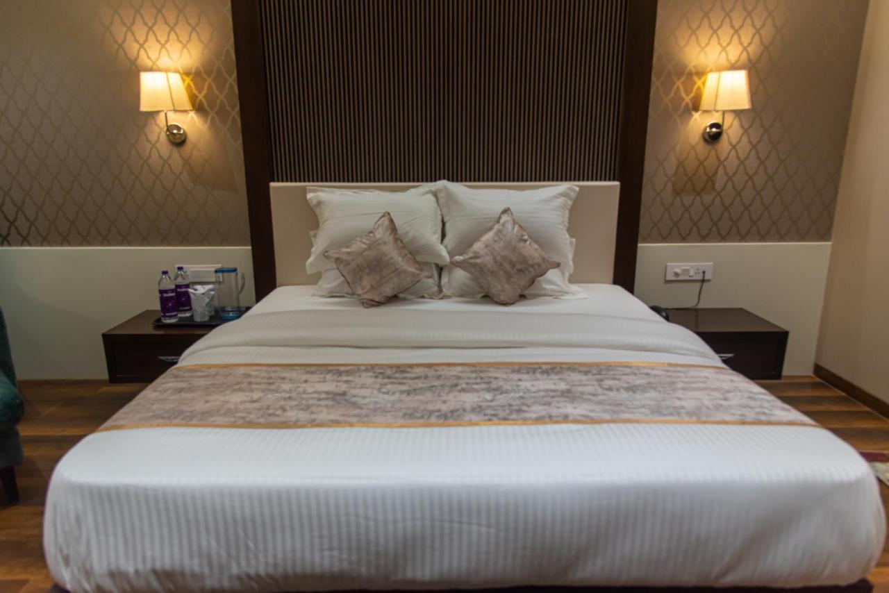 Hotel Royal Livin Варанасі Екстер'єр фото