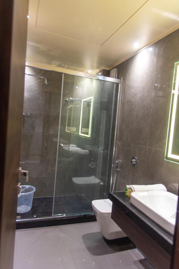 Hotel Royal Livin Варанасі Екстер'єр фото
