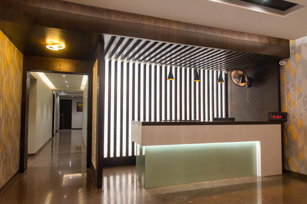 Hotel Royal Livin Варанасі Екстер'єр фото