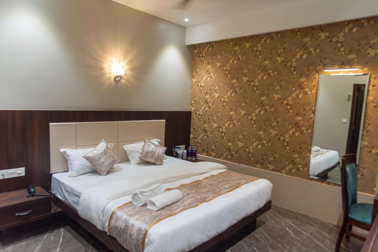 Hotel Royal Livin Варанасі Екстер'єр фото