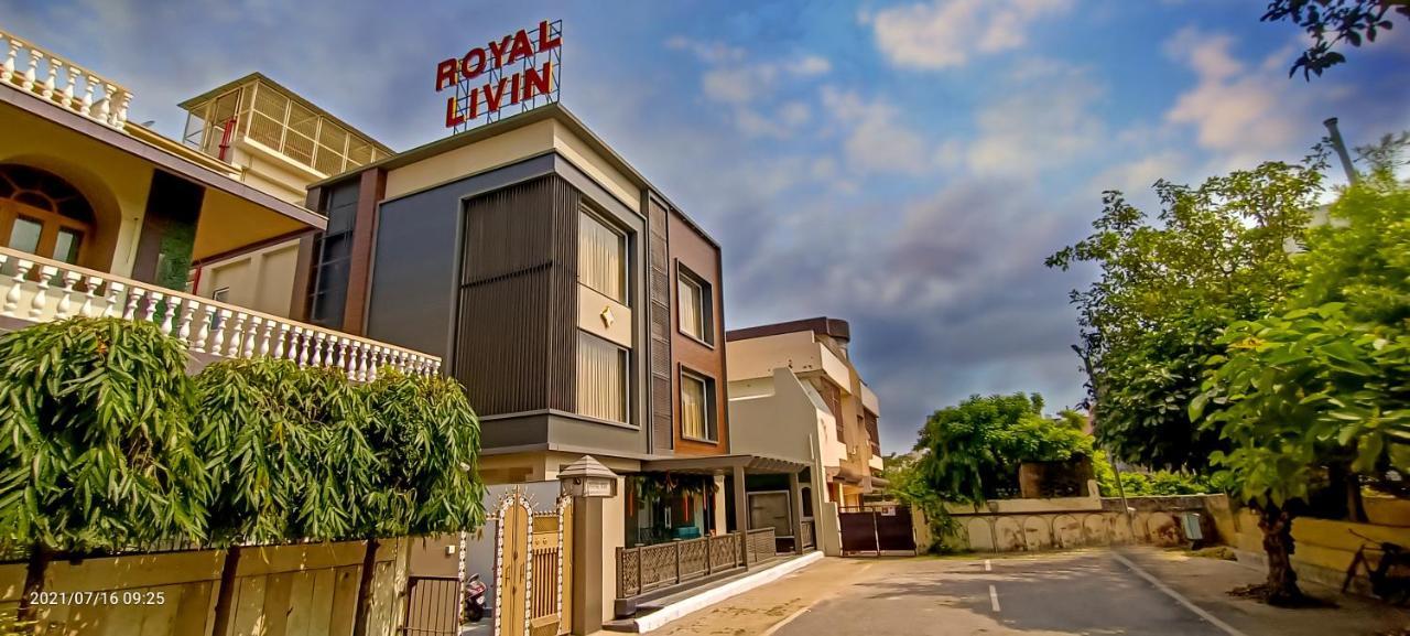 Hotel Royal Livin Варанасі Екстер'єр фото