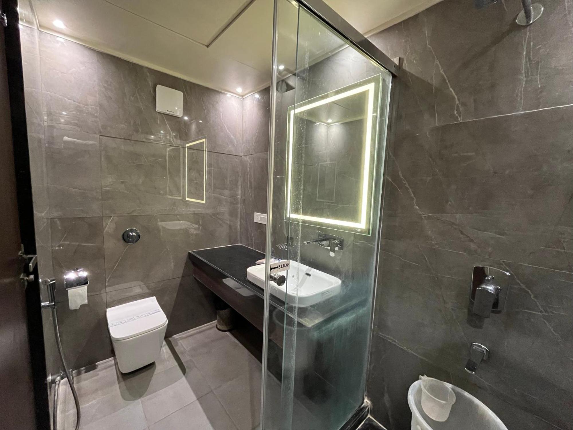 Hotel Royal Livin Варанасі Екстер'єр фото