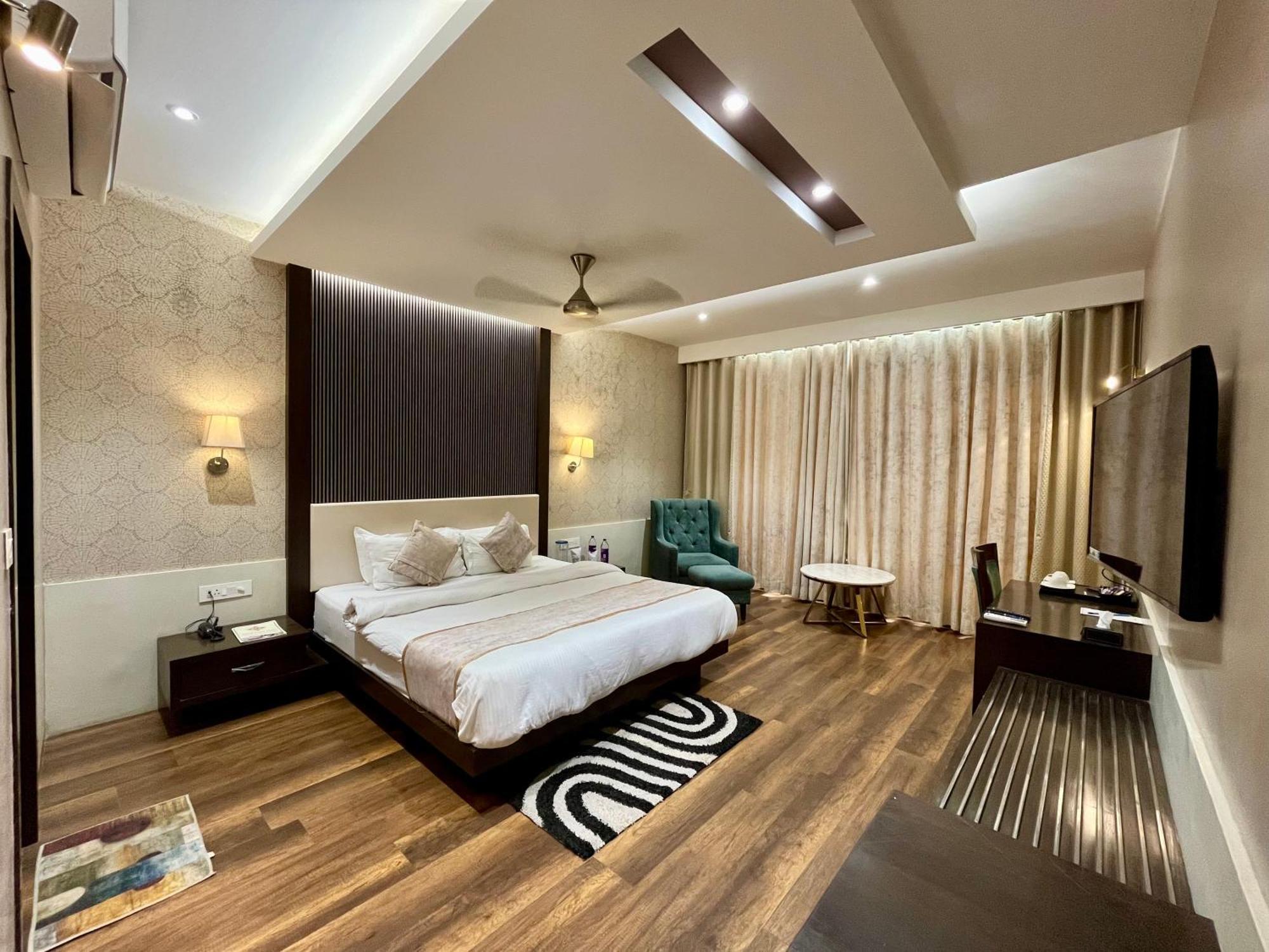 Hotel Royal Livin Варанасі Екстер'єр фото