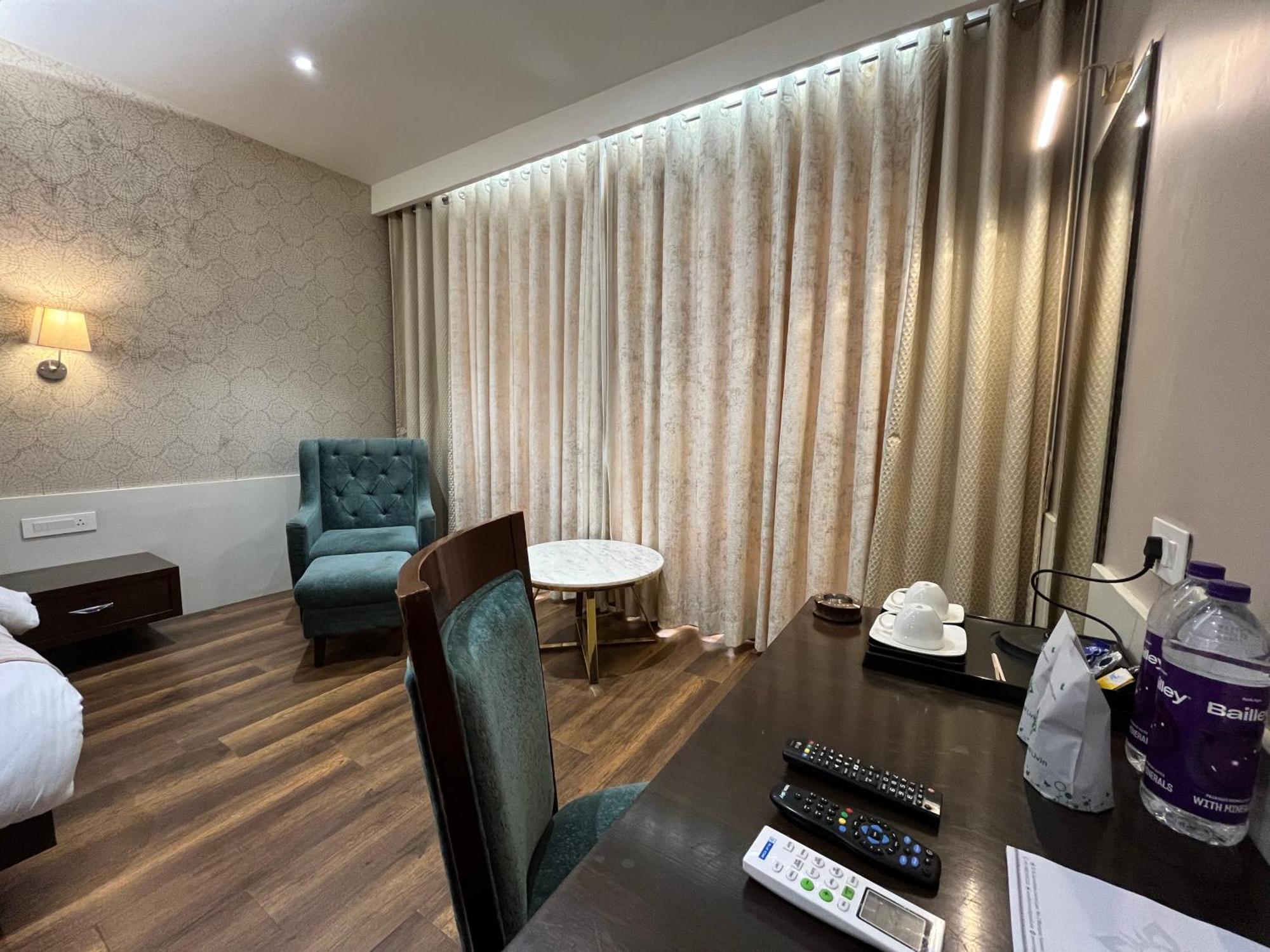 Hotel Royal Livin Варанасі Екстер'єр фото