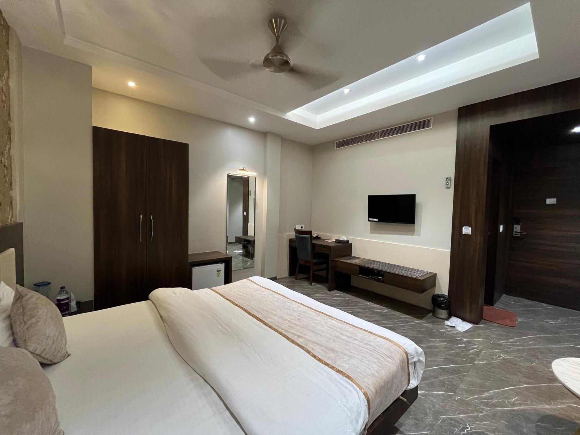 Hotel Royal Livin Варанасі Екстер'єр фото